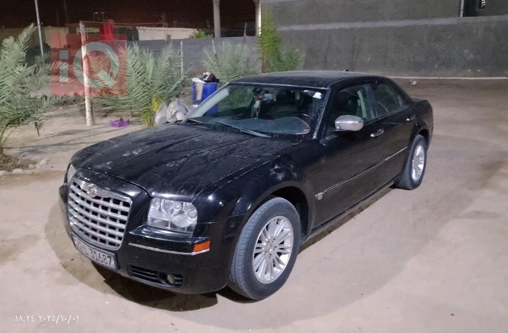 كرايسلر 300